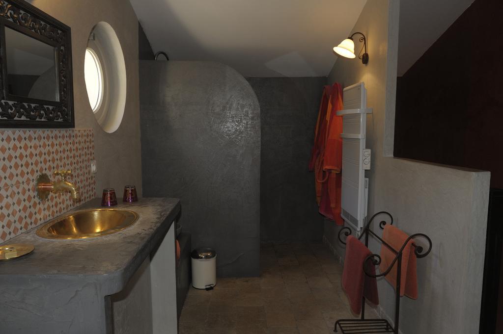 Mas De Lure Bed and Breakfast Salon-de-Provence Buitenkant foto