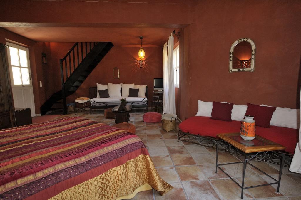 Mas De Lure Bed and Breakfast Salon-de-Provence Buitenkant foto
