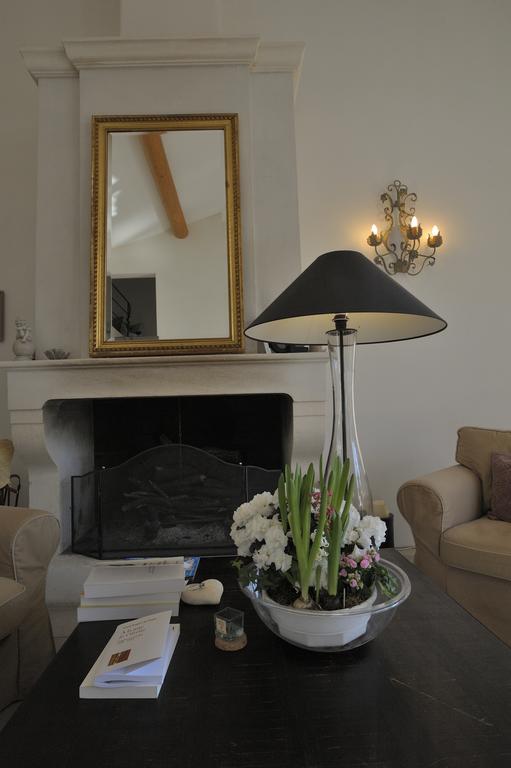 Mas De Lure Bed and Breakfast Salon-de-Provence Buitenkant foto