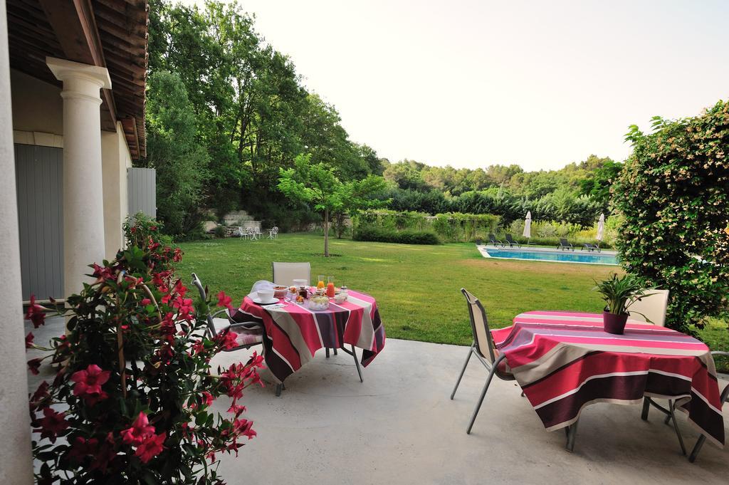 Mas De Lure Bed and Breakfast Salon-de-Provence Buitenkant foto